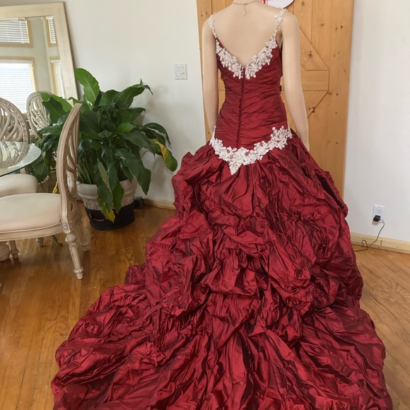 Justin Alexander Wedding Gown Size 16 - Picture 10 of 12